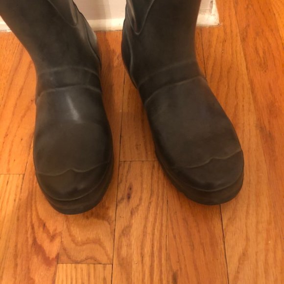 Navy Hunter Boots- Size 8 - Picture 5 of 5